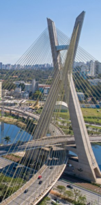 Ponte estaiada de Sao Paulo, simbolo da cidade