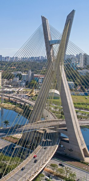 Ponte estaiada de Sao Paulo, simbolo da cidade
